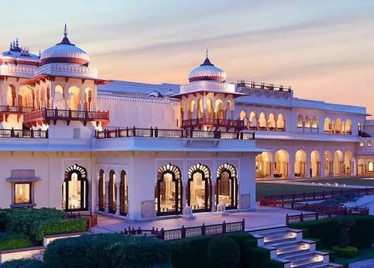 riMaya Banquet Hall is the perfect destination for weddings, engagements, birthdays, anniversaries, corporate events, and family celebrations. With elegant interiors, exceptional hospitality, and customized event planning, we transform your special occasions into unforgettable memories.